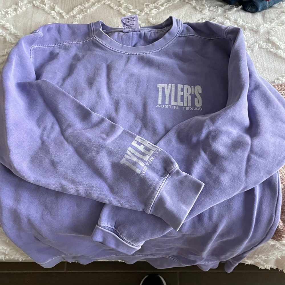 TYLERS sweatshirt
